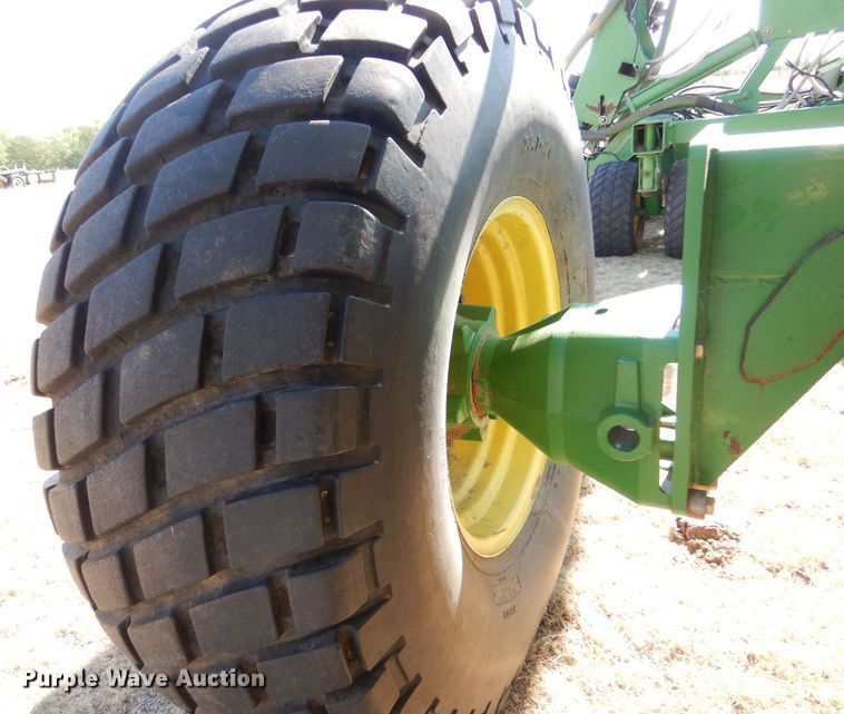 image for item LB9893 John Deere 1850  air seeder