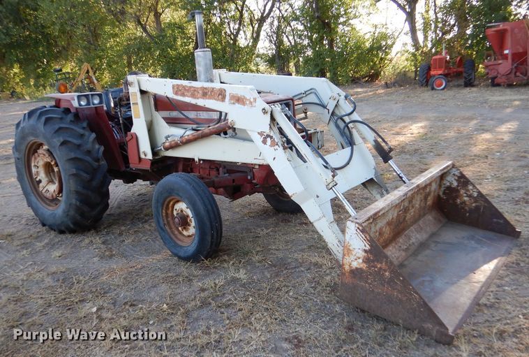 image for item LB9956 International 574  tractor