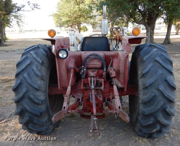 image for item LB9956 International 574  tractor