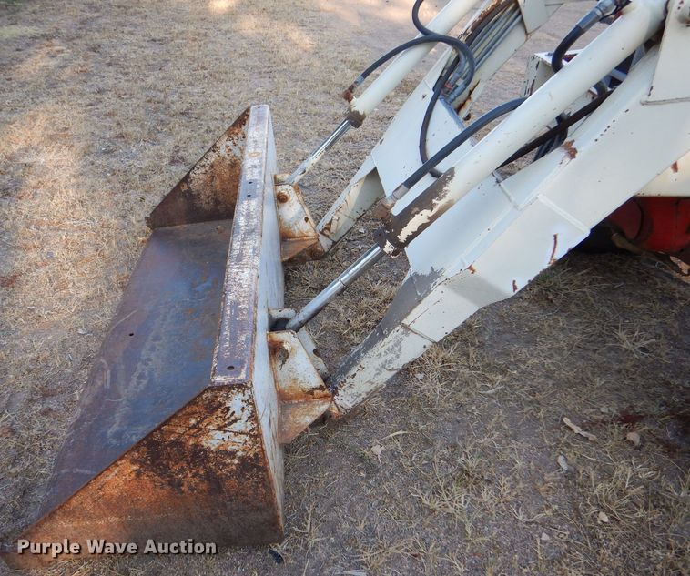 image for item LB9956 International 574  tractor