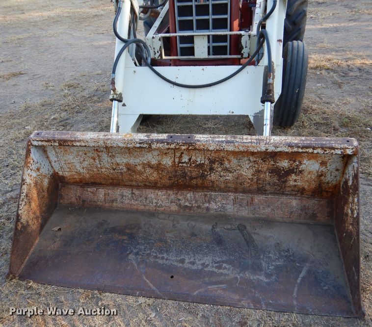 image for item LB9956 International 574  tractor