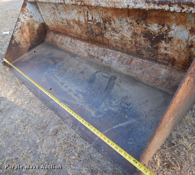 image for item LB9956 International 574  tractor