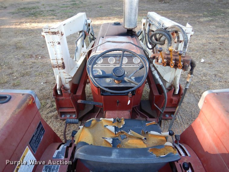 image for item LB9956 International 574  tractor