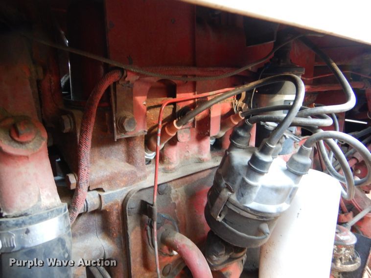 image for item LB9956 International 574  tractor