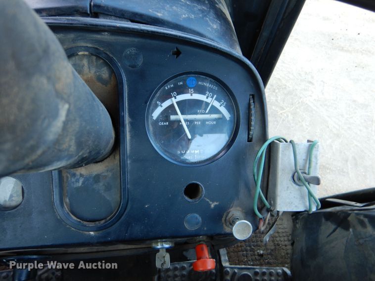 image for item LB9957 1979 John Deere 4840  tractor