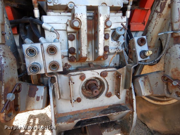 image for item LB9958 1979 Massey Ferguson 2775  tractor