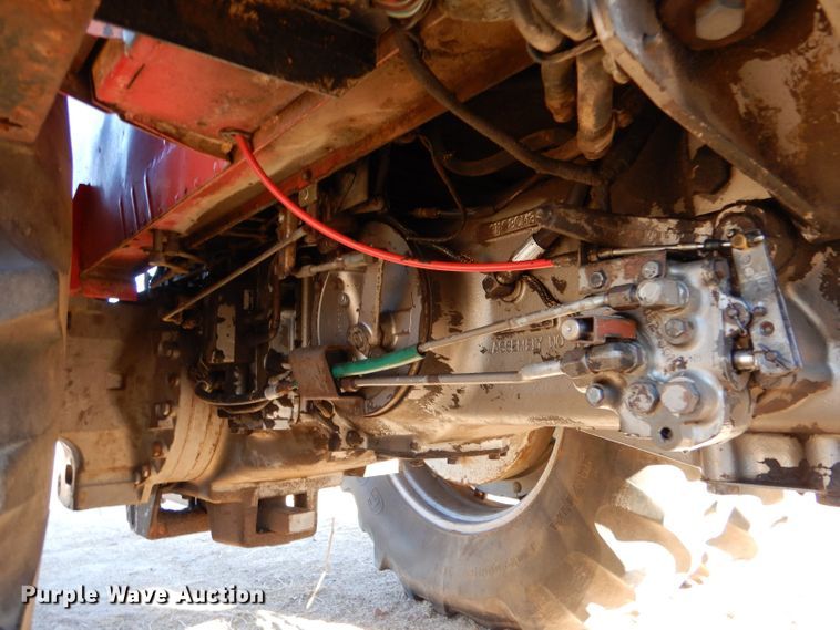 image for item LB9958 1979 Massey Ferguson 2775  tractor