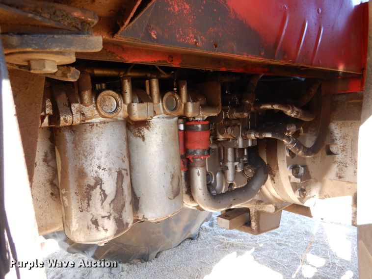 image for item LB9958 1979 Massey Ferguson 2775  tractor