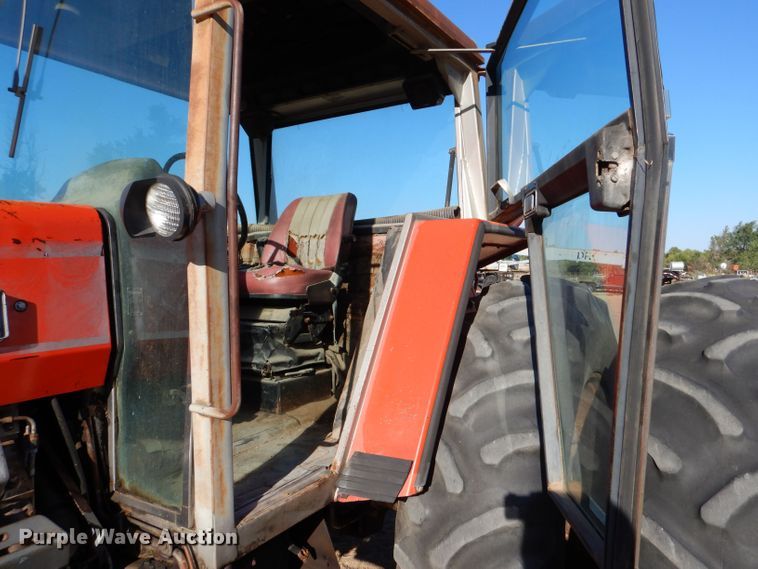 image for item LB9958 1979 Massey Ferguson 2775  tractor