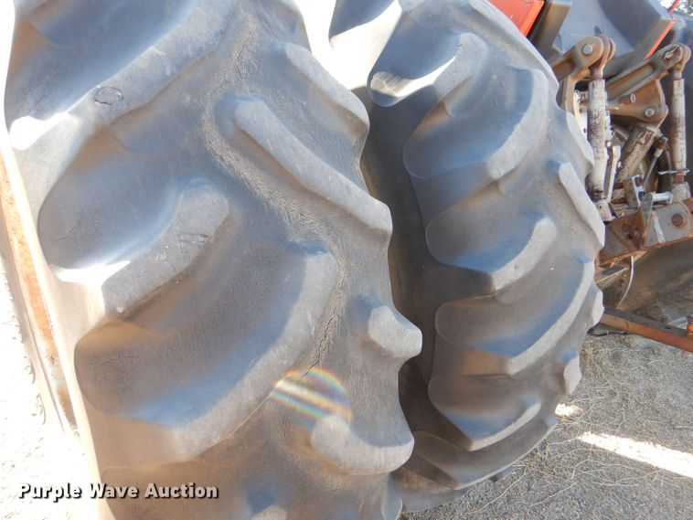 image for item LB9958 1979 Massey Ferguson 2775  tractor