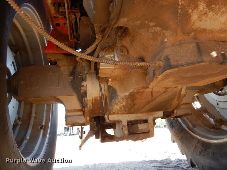 image for item LB9960 1979 Massey Ferguson 2745  tractor