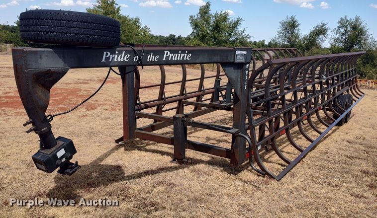 image for item LK9079 2006 Pride of the Prairie  hay bale trailer