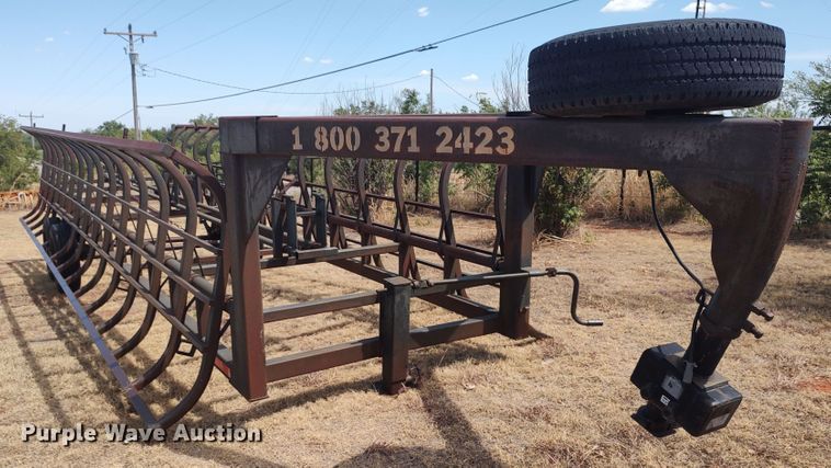 image for item LK9079 2006 Pride of the Prairie  hay bale trailer