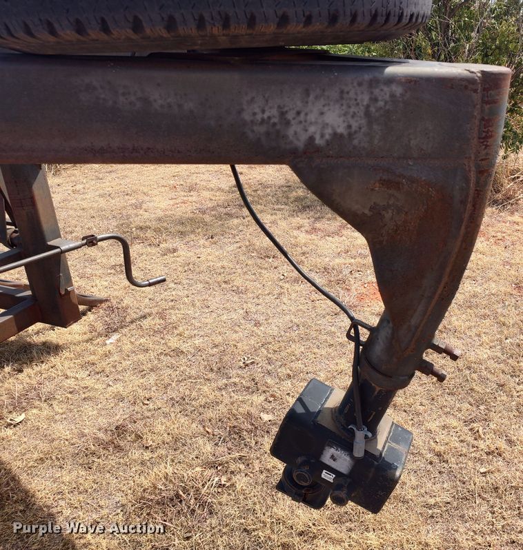 image for item LK9079 2006 Pride of the Prairie  hay bale trailer