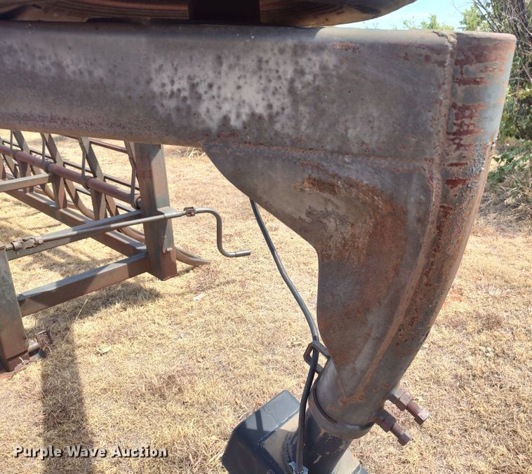 image for item LK9079 2006 Pride of the Prairie  hay bale trailer