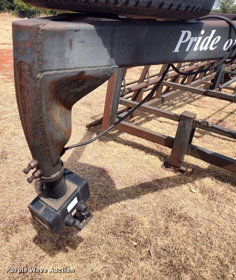 image for item LK9079 2006 Pride of the Prairie  hay bale trailer