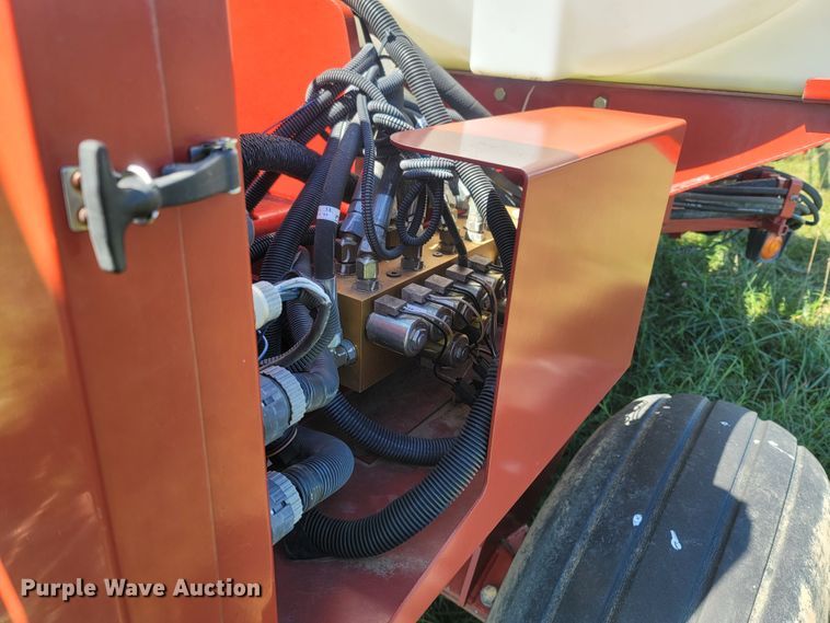 image for item LM9660 2008 Case IH 1200  planter