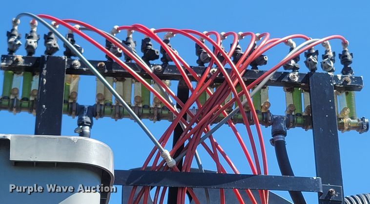 image for item LM9660 2008 Case IH 1200  planter