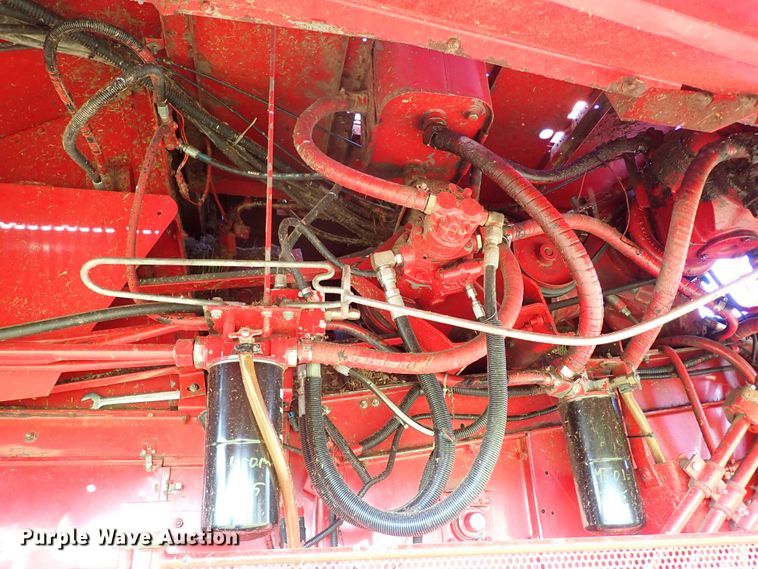 image for item LU9264 1995 Case IH 2188  combine