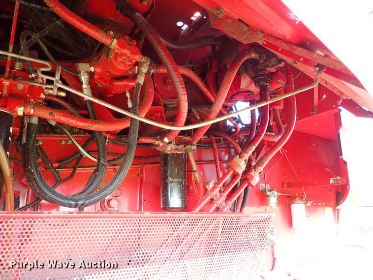 image for item LU9264 1995 Case IH 2188  combine