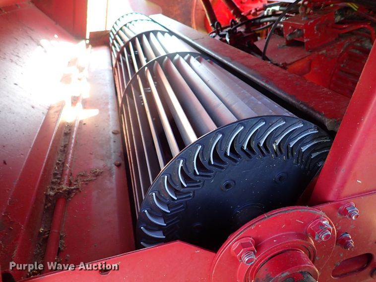 image for item LU9264 1995 Case IH 2188  combine