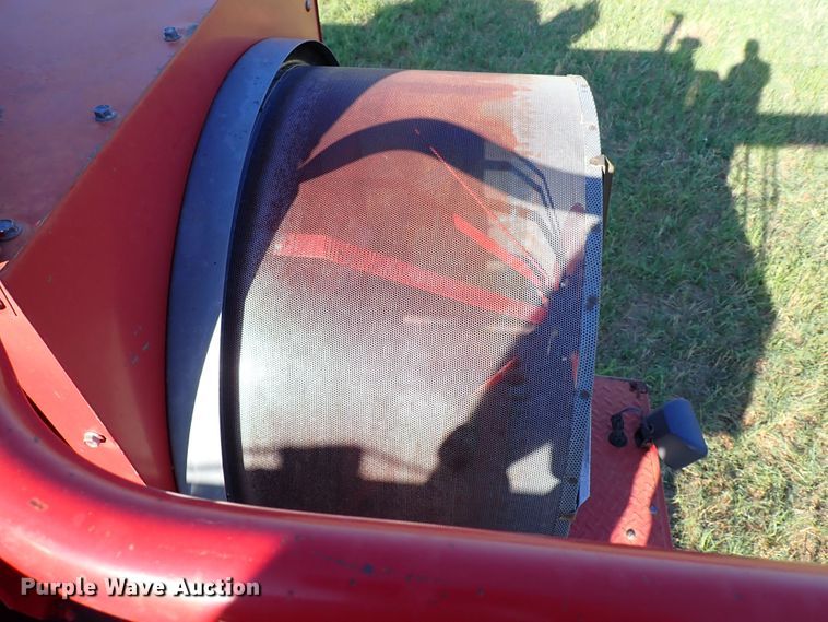 image for item LU9264 1995 Case IH 2188  combine