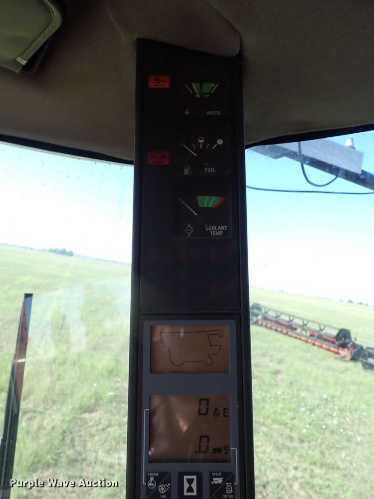 image for item LU9264 1995 Case IH 2188  combine