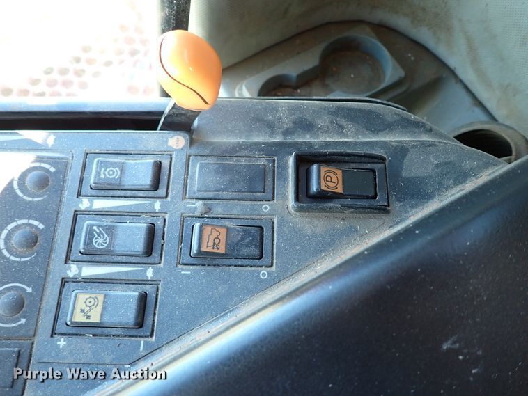 image for item LU9264 1995 Case IH 2188  combine