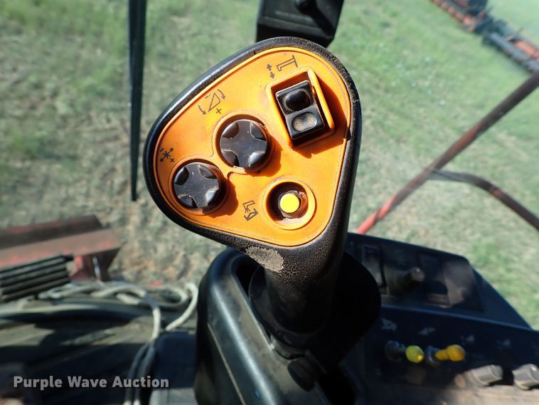 image for item LU9264 1995 Case IH 2188  combine