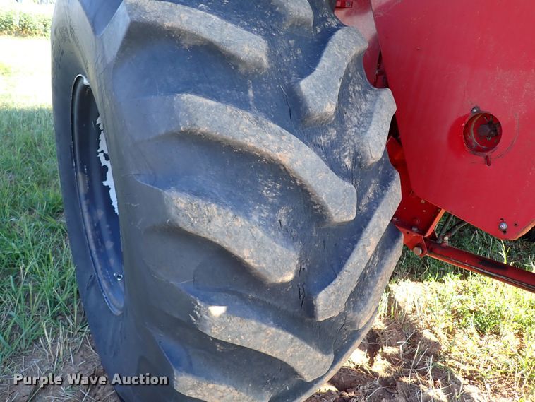 image for item LU9264 1995 Case IH 2188  combine