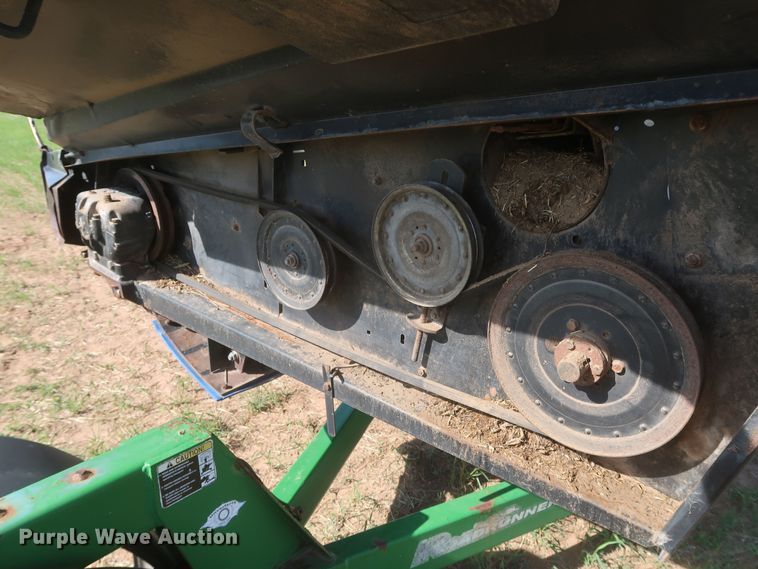 image for item LU9266 MacDon 972  draper head