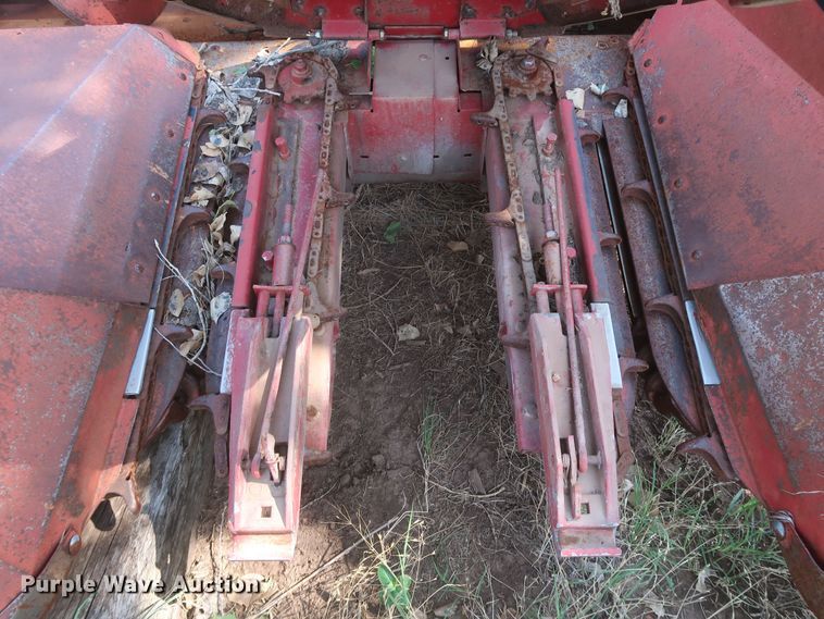 image for item LU9269 Case IH  corn head