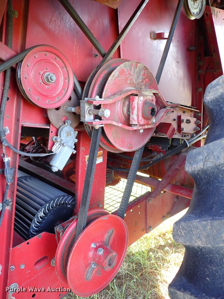 image for item LU9275 2005 Case IH 2388  RWA combine