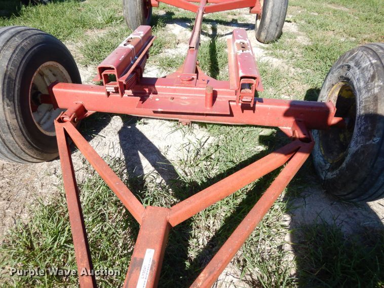 image for item LY9041 NH3 tank running gear