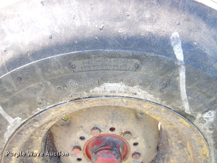 image for item LY9041 NH3 tank running gear