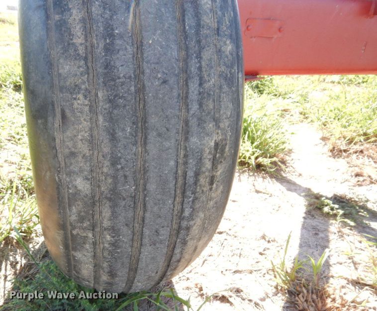 image for item LY9041 NH3 tank running gear