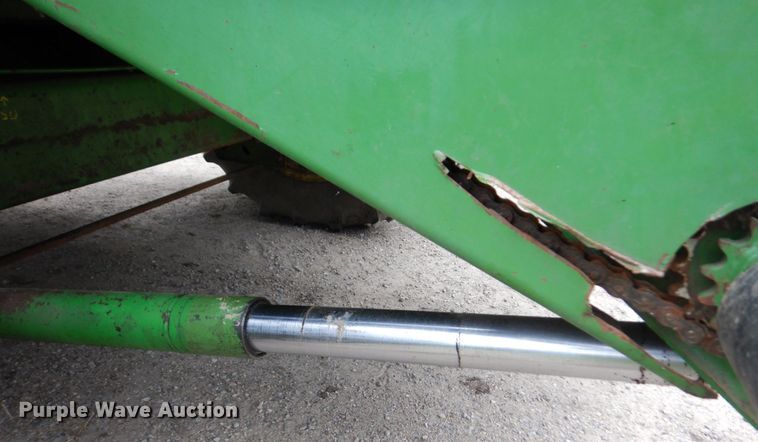 image for item MH9041 1988 John Deere 8820 Titan II  combine