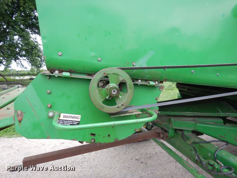 image for item MH9041 1988 John Deere 8820 Titan II  combine