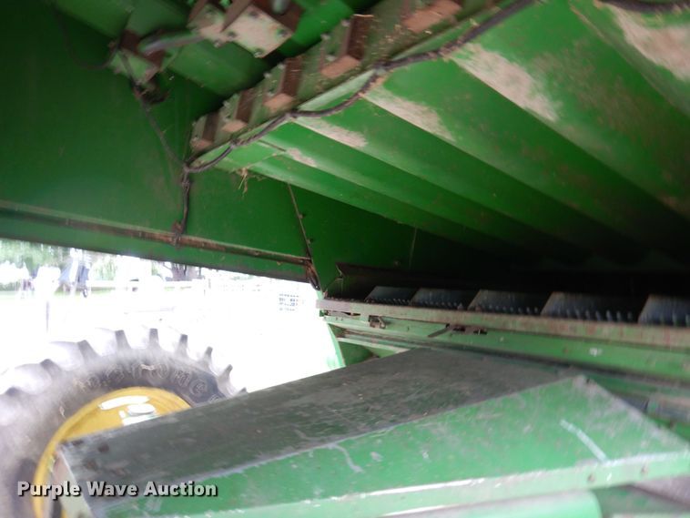 image for item MH9041 1988 John Deere 8820 Titan II  combine