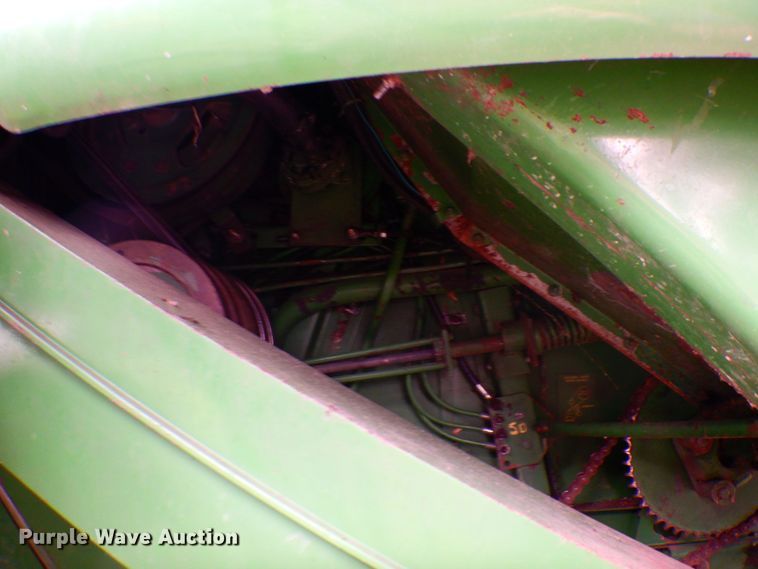 image for item MH9041 1988 John Deere 8820 Titan II  combine