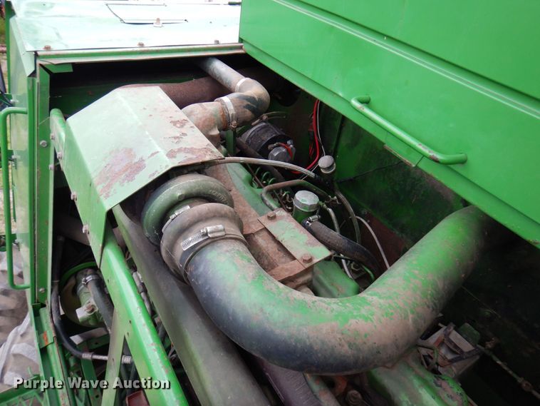 image for item MH9041 1988 John Deere 8820 Titan II  combine
