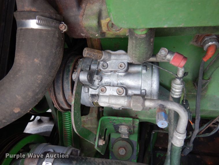 image for item MH9041 1988 John Deere 8820 Titan II  combine