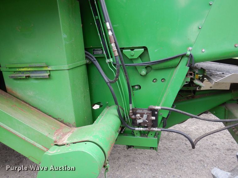 image for item MH9042 1988 John Deere 8820 Titan II  combine