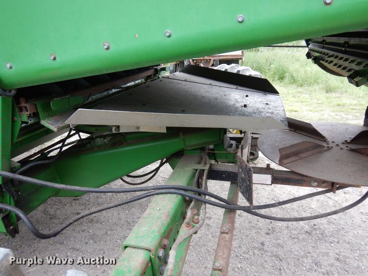 image for item MH9042 1988 John Deere 8820 Titan II  combine