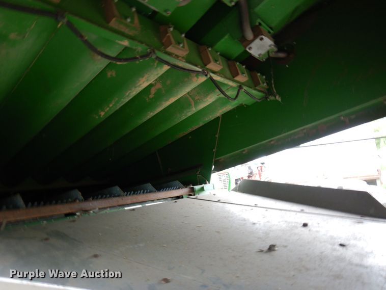 image for item MH9042 1988 John Deere 8820 Titan II  combine