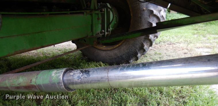 image for item MH9042 1988 John Deere 8820 Titan II  combine