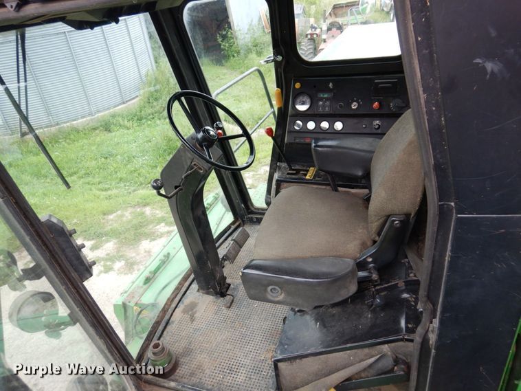 image for item MH9042 1988 John Deere 8820 Titan II  combine