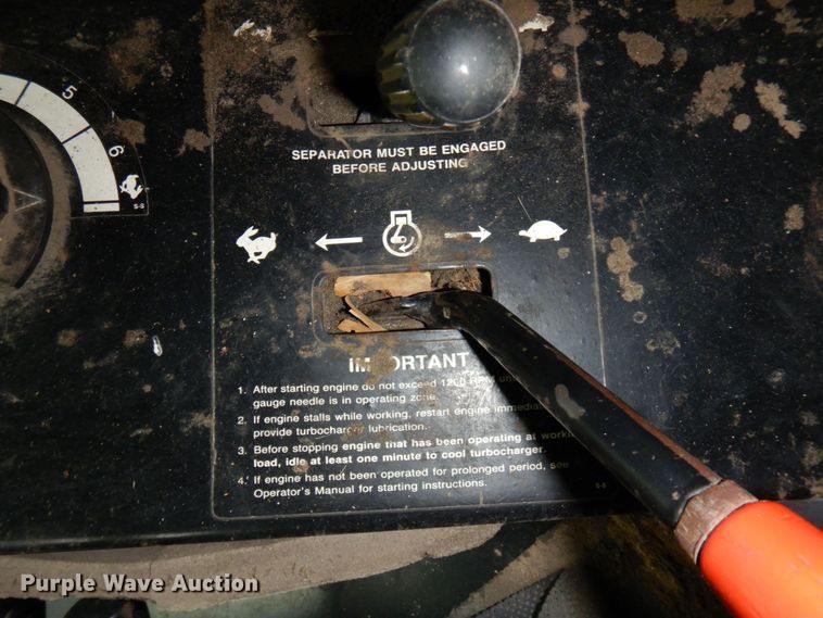 image for item MH9042 1988 John Deere 8820 Titan II  combine