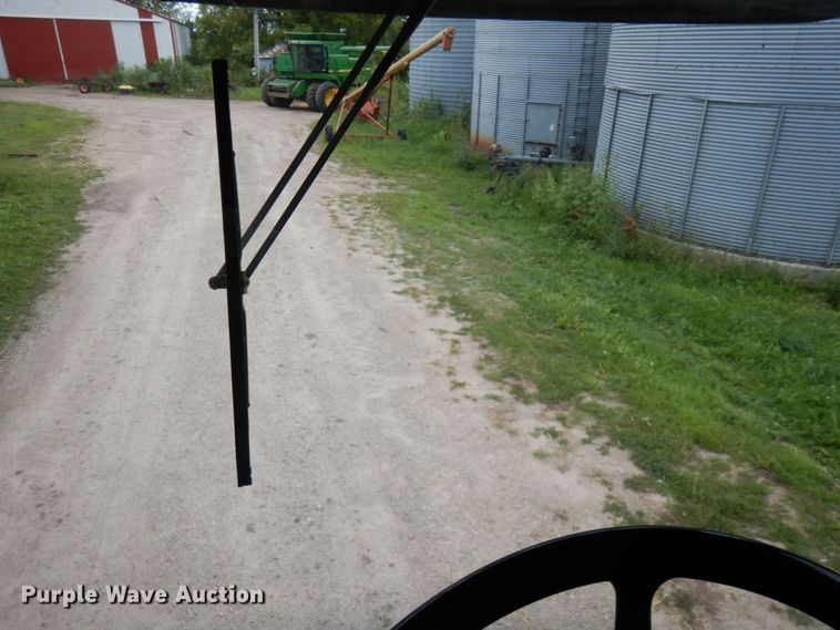 image for item MH9042 1988 John Deere 8820 Titan II  combine