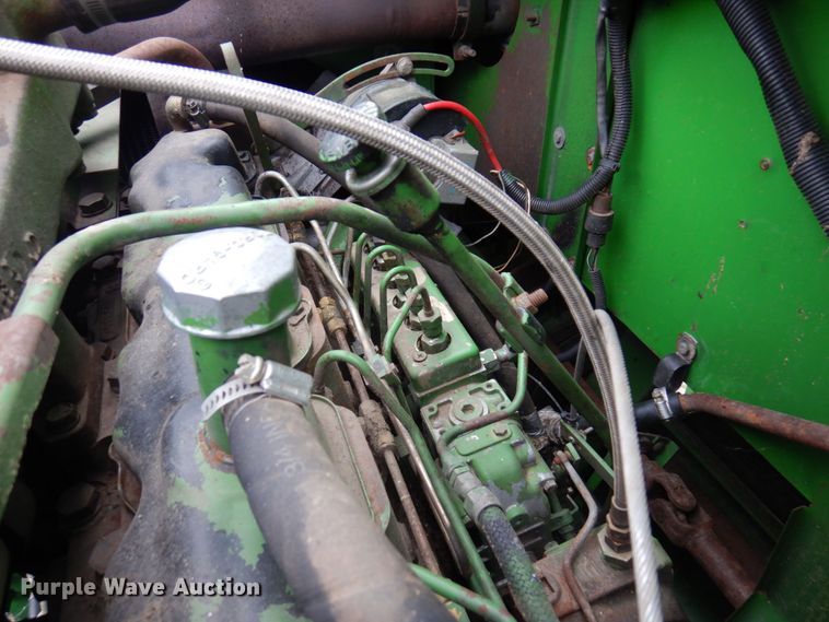 image for item MH9042 1988 John Deere 8820 Titan II  combine